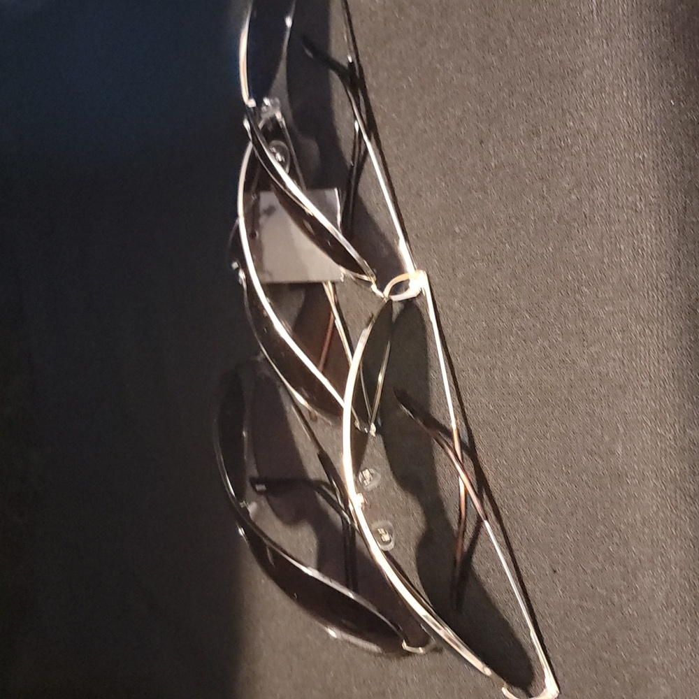 Sunglass bundle - Picture 12 of 12